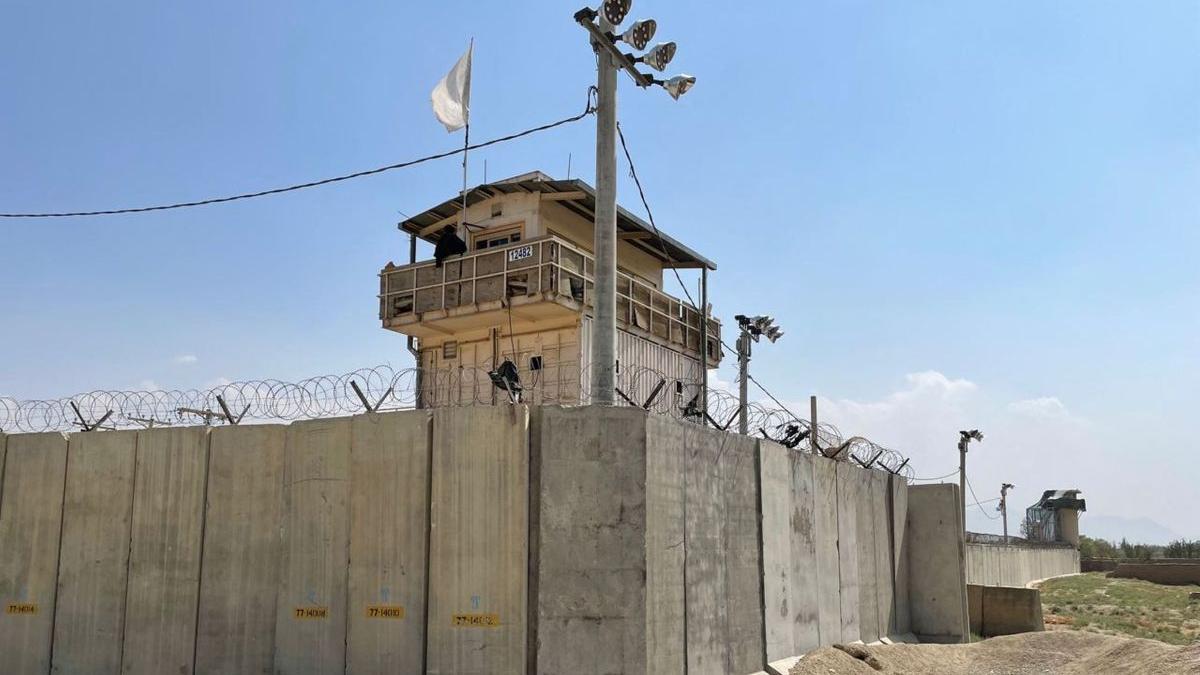 talibani el pais ashraf ghani armata guvernamentala capitulare tradare