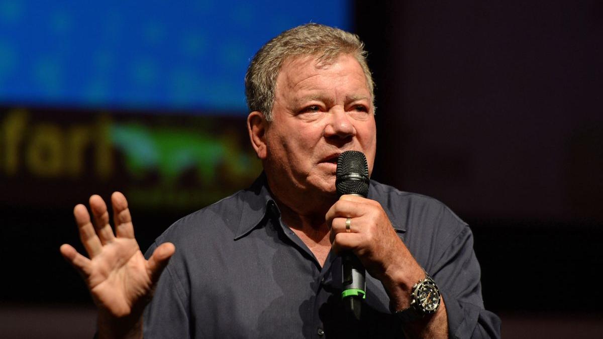 william shatner james kirk star trek jeff bezos blue origini