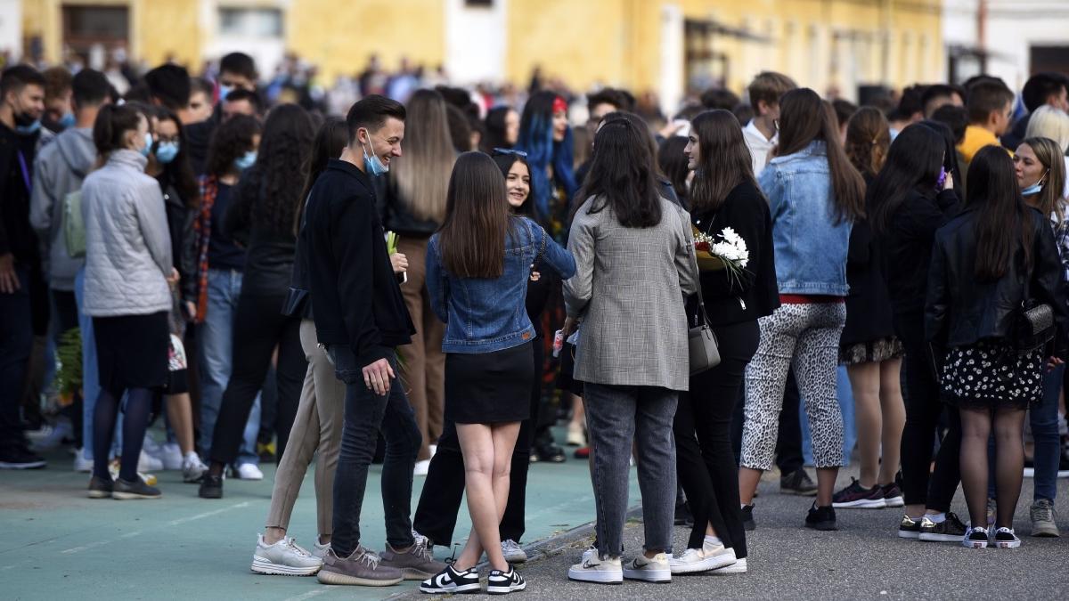 peste trei sferturi dintre parintii chestionati nu vor sa isi vaccineze copiii anunta sorin cimpeanu