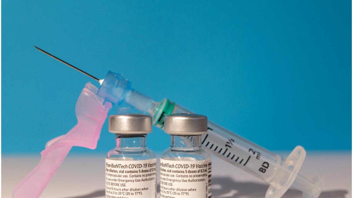 vaccinati precautie studii eficienta vaccin pfizer