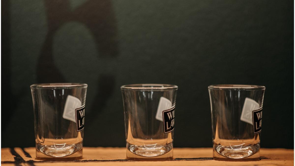 rusi au murit alcool contrafacut