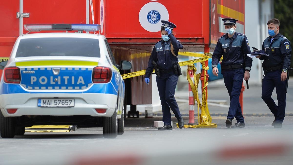 barbat decedat adus cu o masina privata la spitalul victor babes din capitala