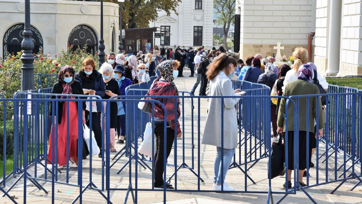 peste 48000 pelerini racla moaste sfanta parascheva