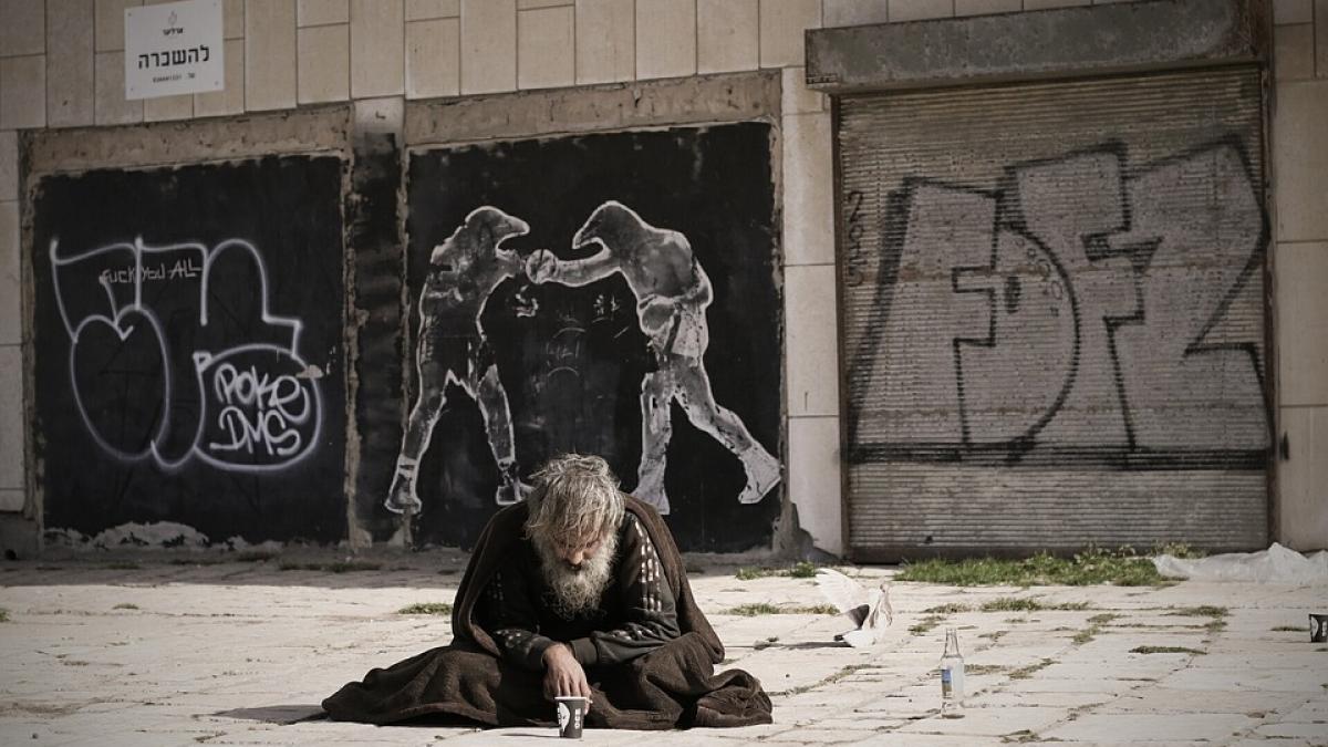 cosmarul roman spania cersetor