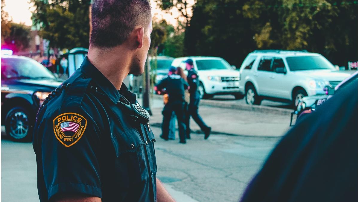 barbat texas pusca politisti