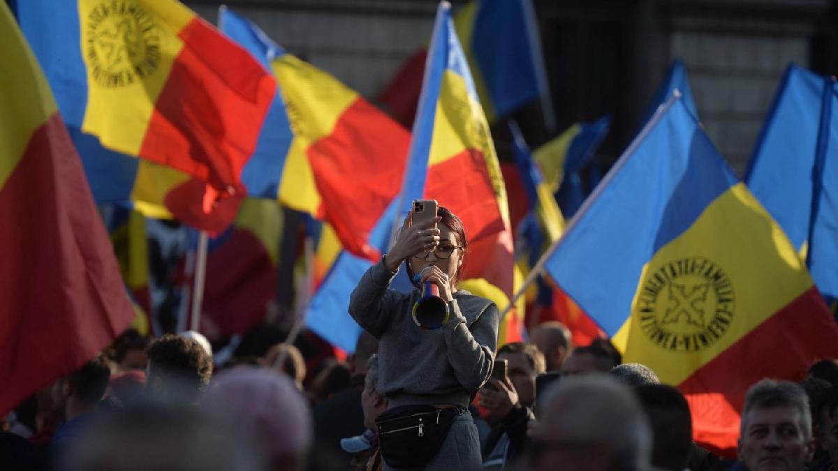 sondaj inscop cati romani sustin partid nationalist