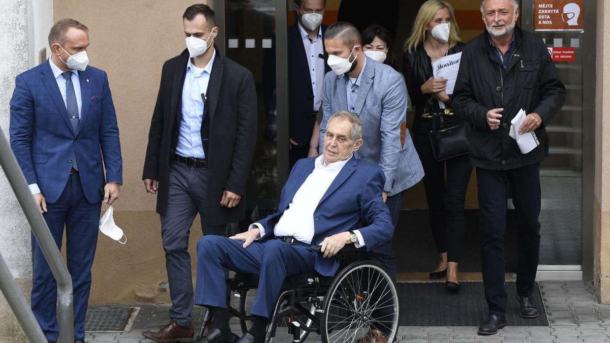 milos zeman terapie intensiva semnatura andrej babis vratislav mynar