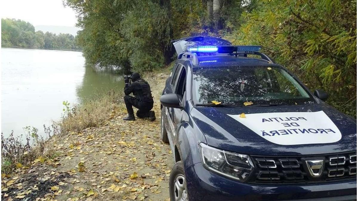 opt migranti egipteni sirieni recuperati politisti ape dunare