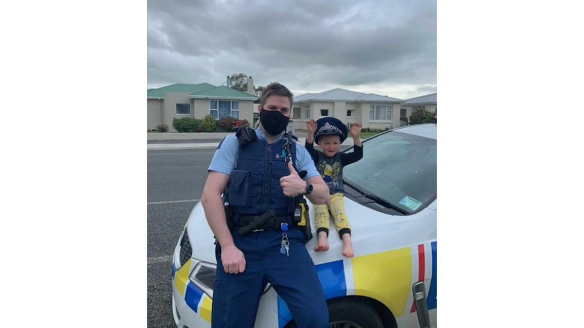 politie noua zeelanda apel copil