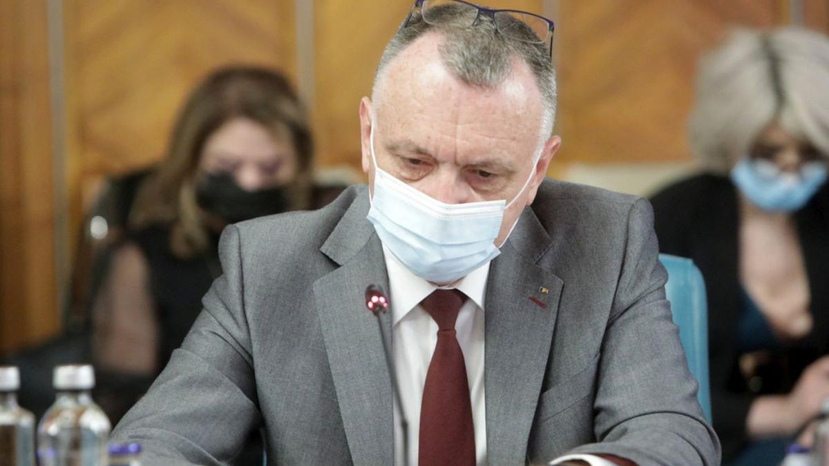 sorin cimpeanu vacanta prelungita elevi o luna