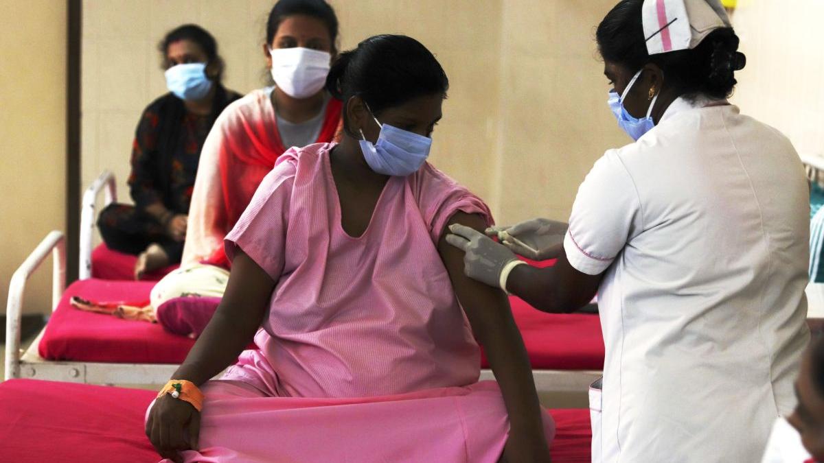 covax oms people s vaccine bruce aylward pandemie covid