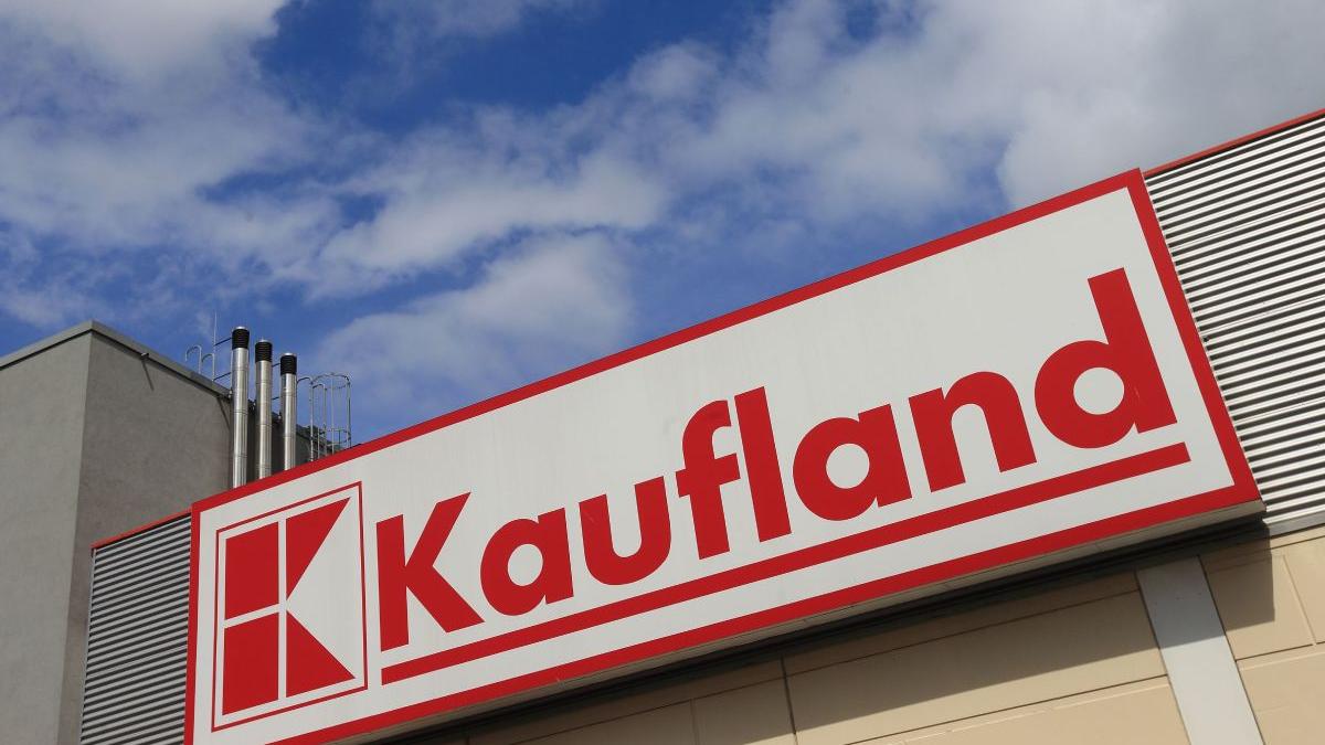 cat castiga un angajat kaufland lista salariilor pentru diverse posturi