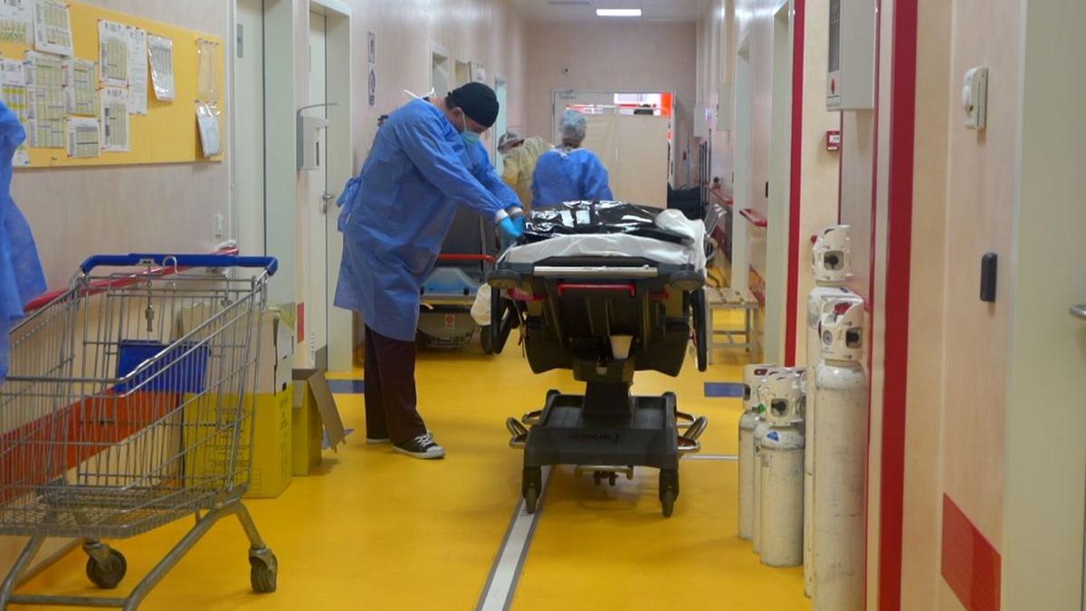 tanar nevaccinat arges mort proaspat tata