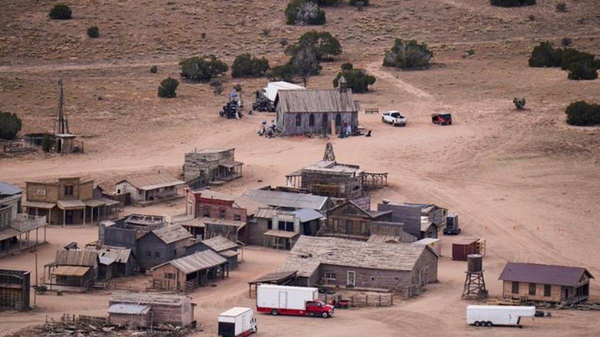 dave halls alec baldwin arma rece incidente siguranta