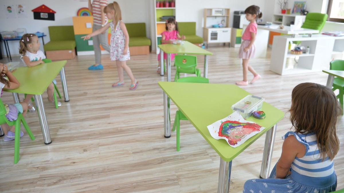 scoli gradinite private intra in vacanta