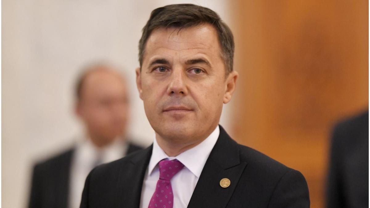 grupul parlamentar liberal mai pierde un membru si deputatul ion stefan si a anuntat demisia