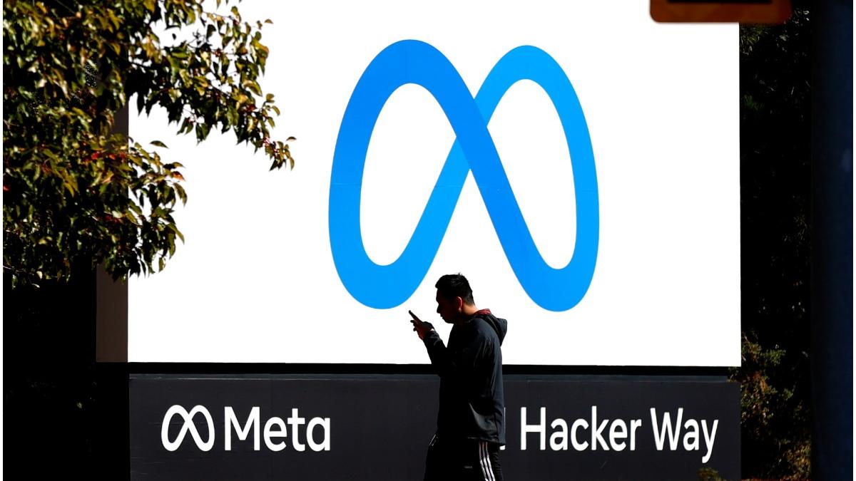 facebook schimba nume meta