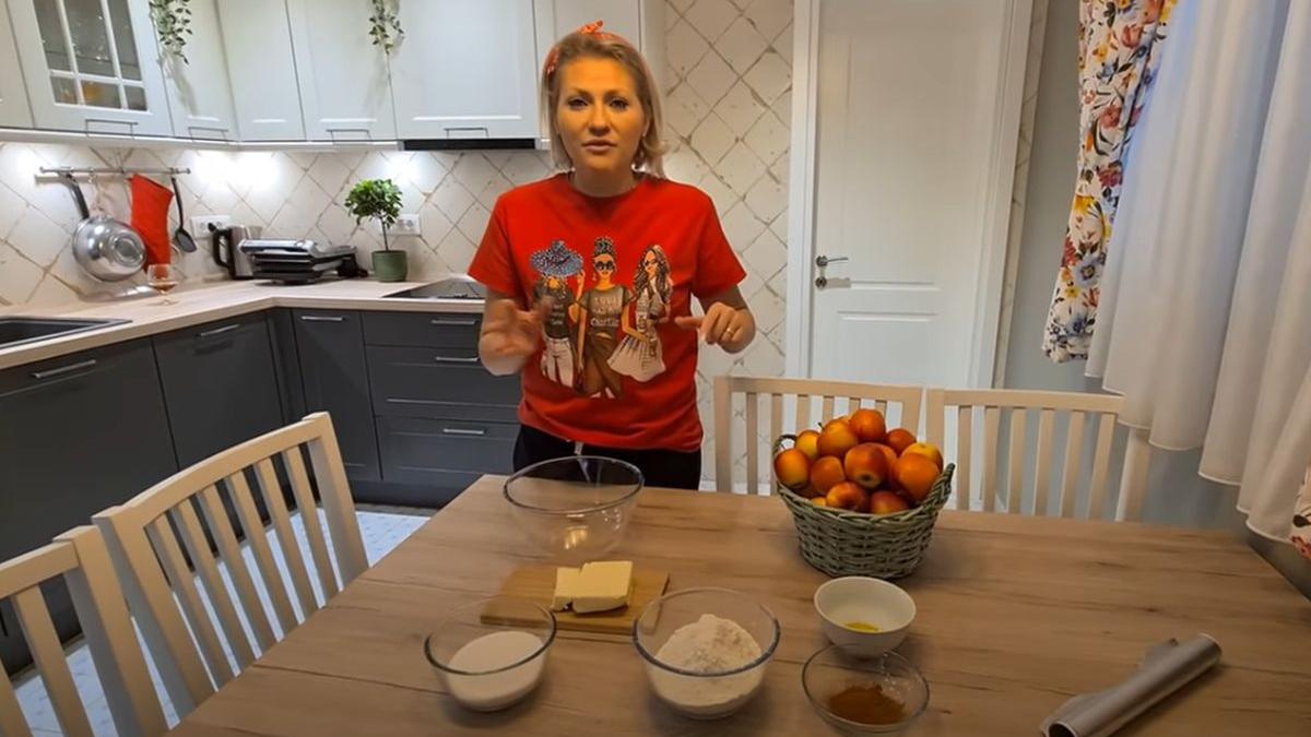 reteta tarta mere scortisoara mirela vaida