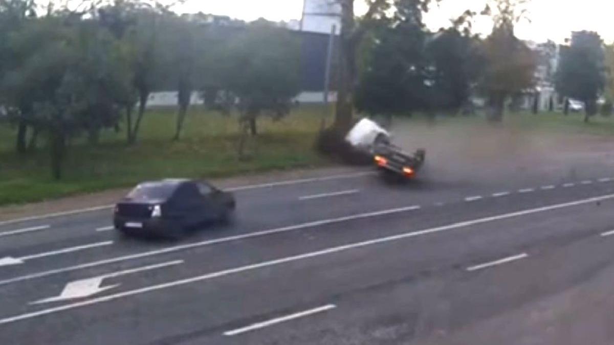 accident trei masini filmat camera supraveghere mangalia