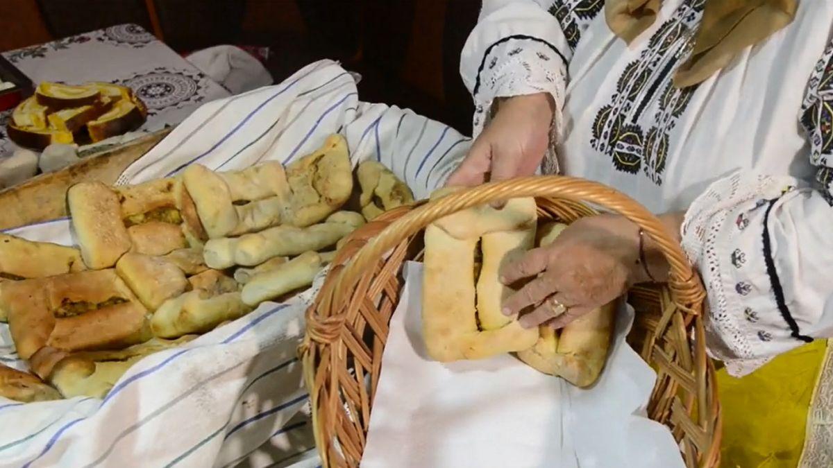 reteta de placinte cu varza un deliciu si o atractie turistica