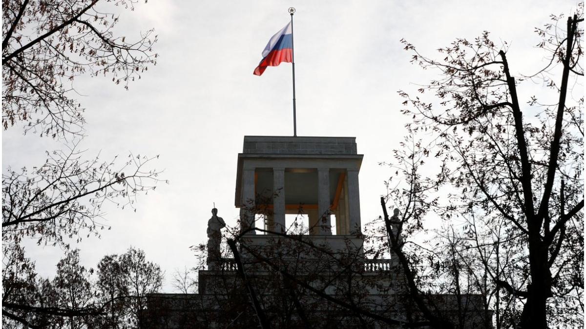 diplomat rus mort ambasada berlin