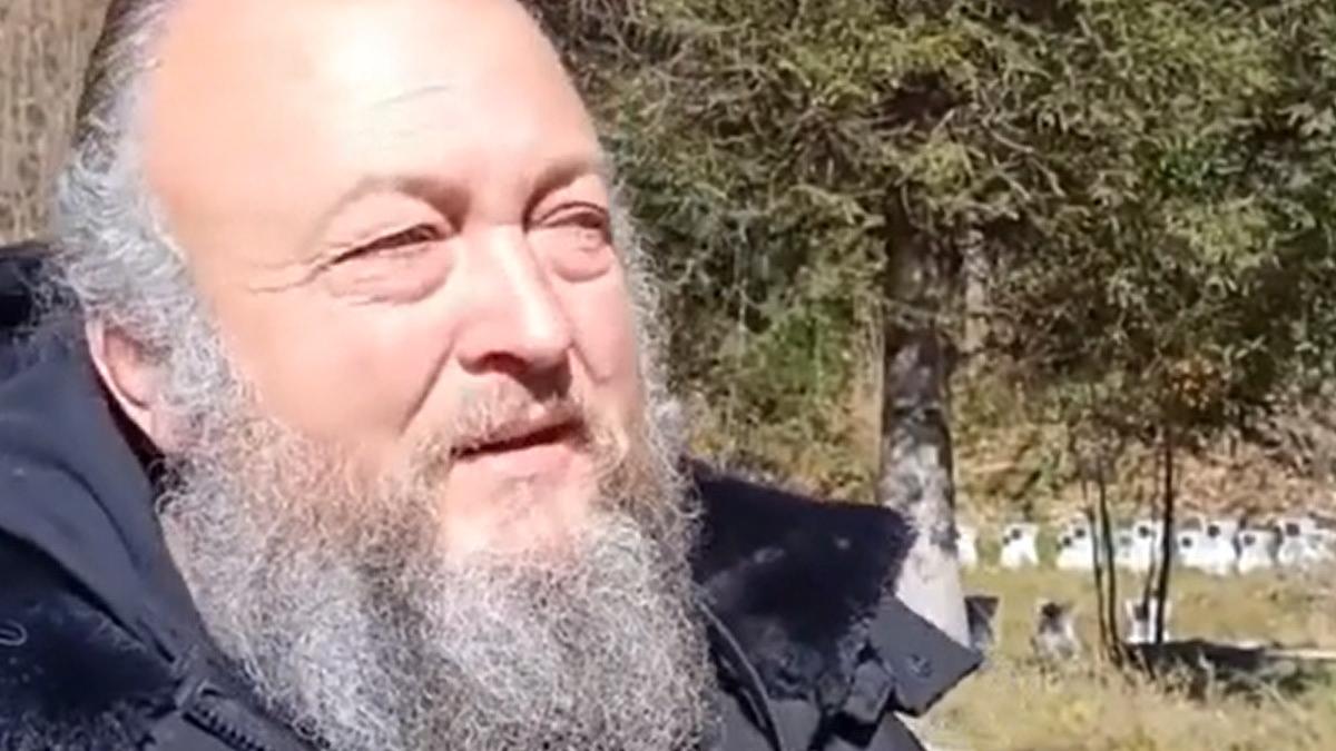 teolog mesaj pentru autoritati de la cimitirul eroilor din sinaia