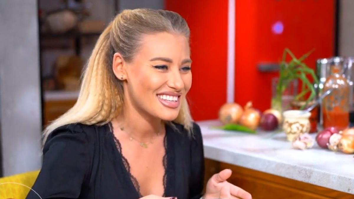 irina baiant si stefan lungu gatesc mancare de castraveti murati in editia 6 gatit la costum