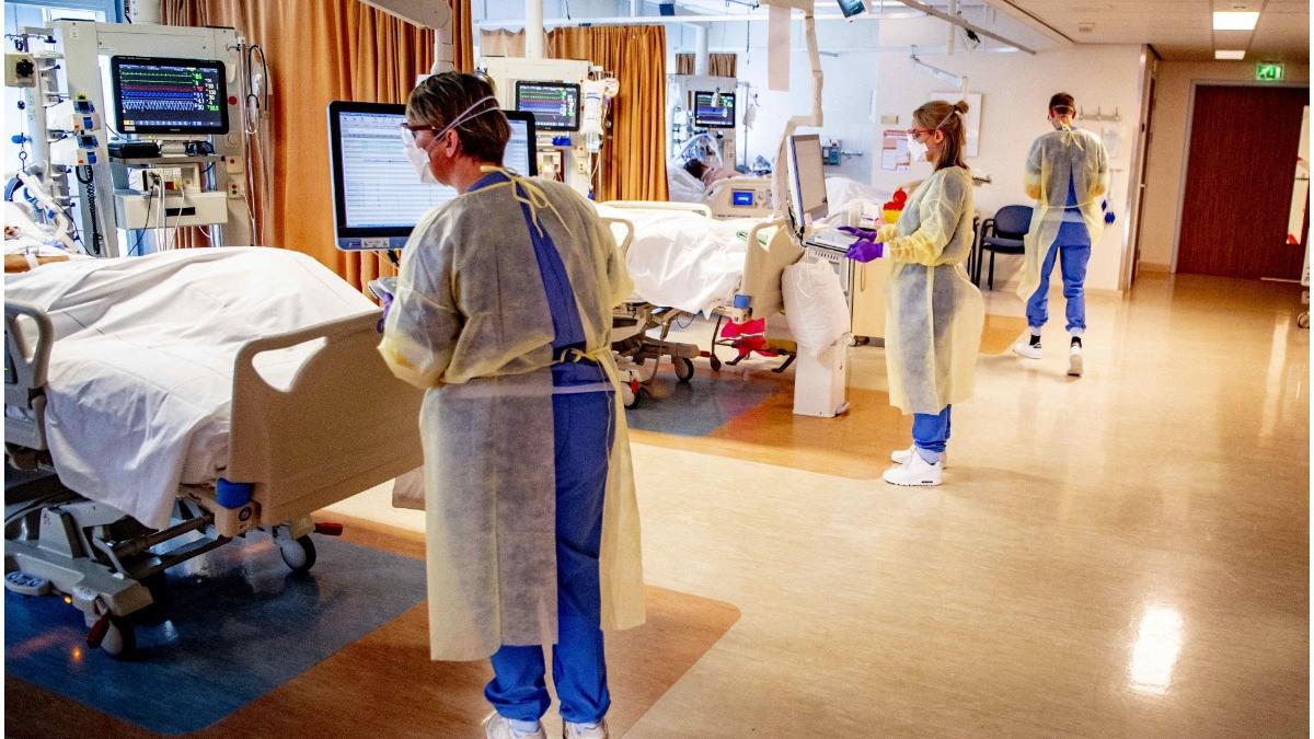 pacienti covid 19 nevaccinati platire spitalizare