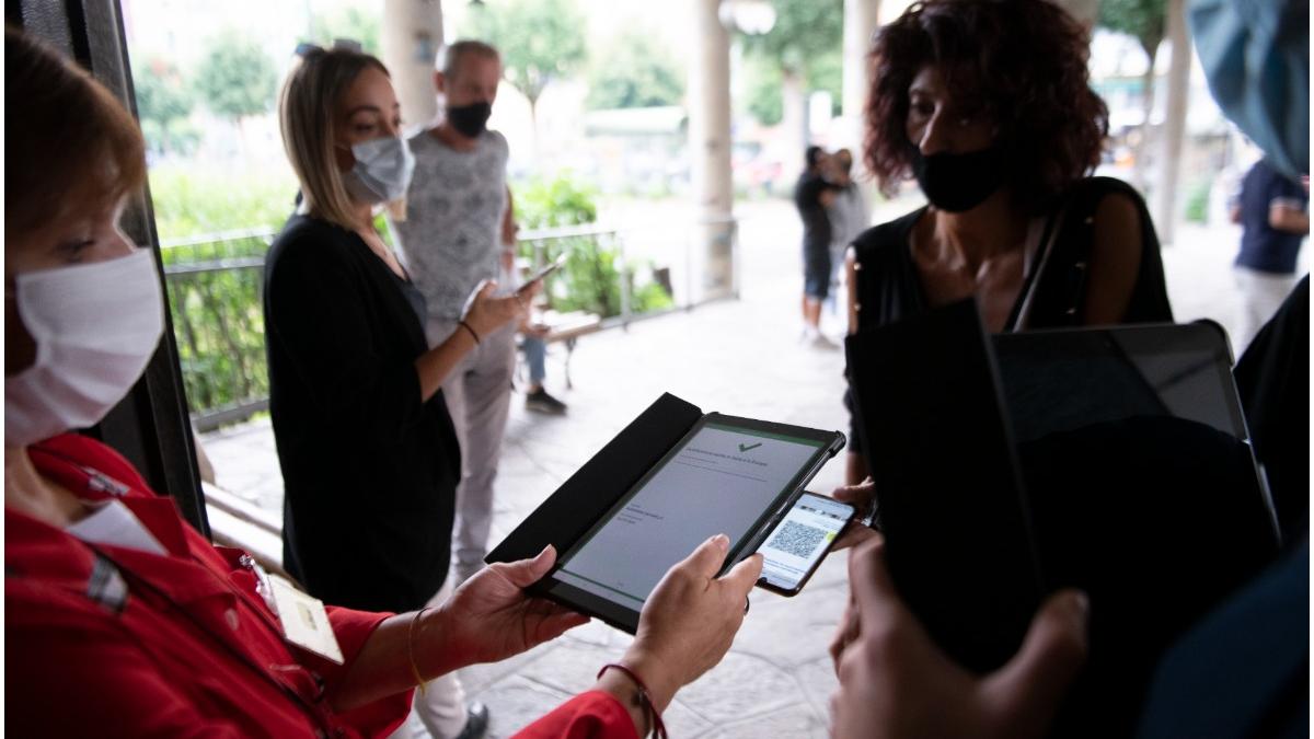 comercianti grecia explicatii certificate false vaccinare romani bulgari nord macedoneni