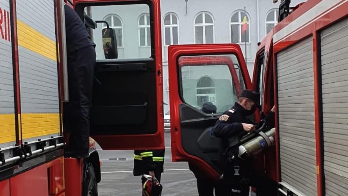 incendiu langa calea ferata din targu mures o persoana a murit carbonizata intr o halta