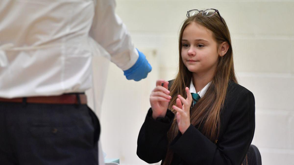 teste covid saliva elevi scoli