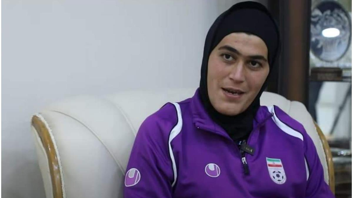 iran portar echipa feminina fotbal barbat