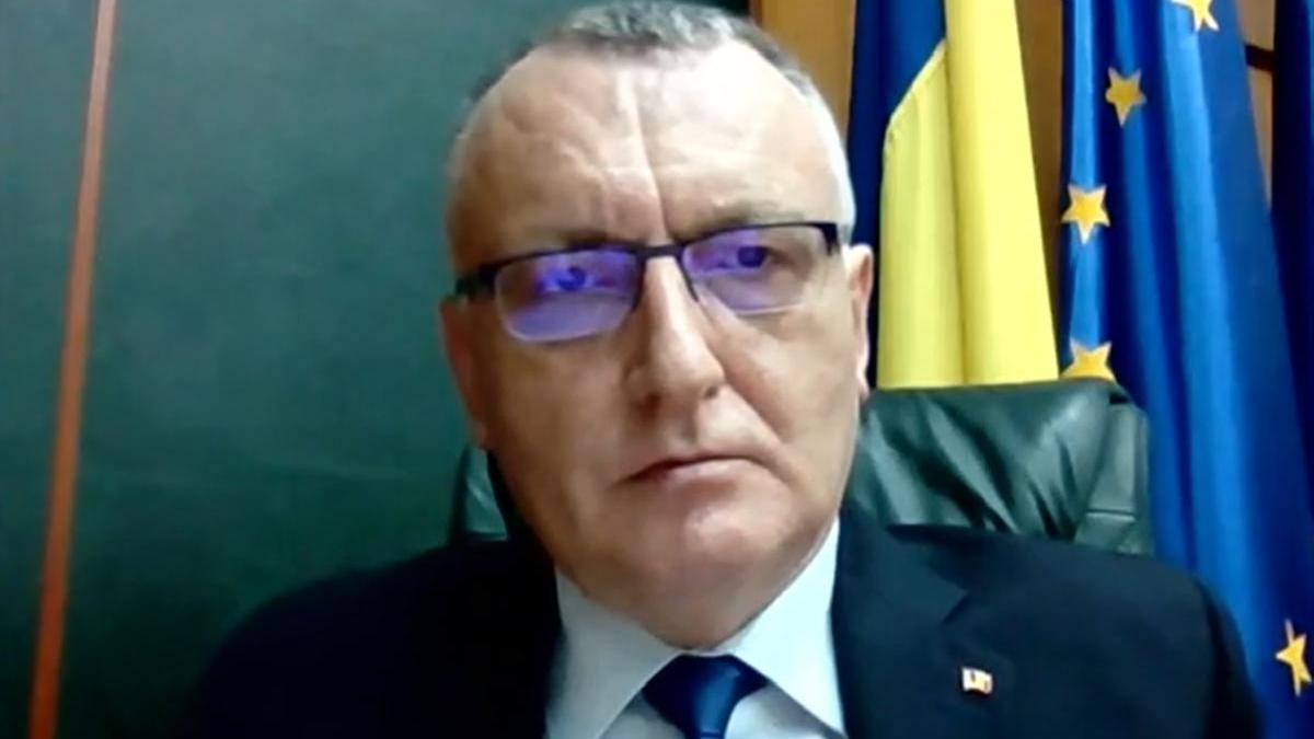 sorin cimpeanu ministrul educatei elevi scoala prezenta fizica pandemie scoala online