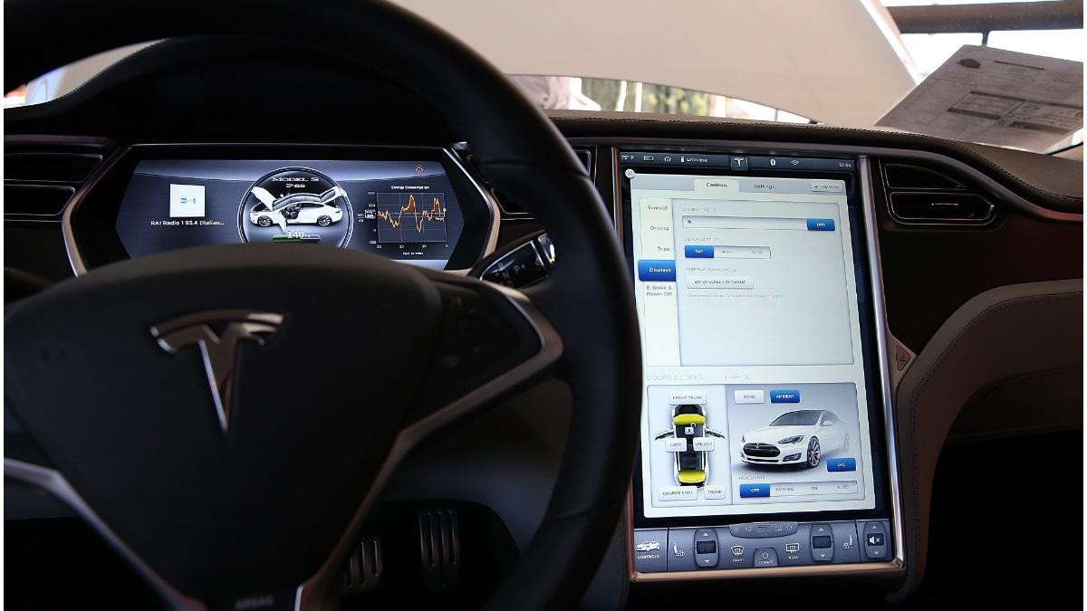 soferi tesla blocati masini eroare aplicatie