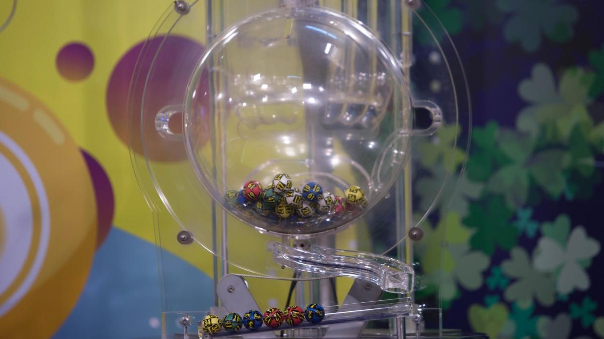 rezultate loto 6 49 joker 21 noiembrie 2021