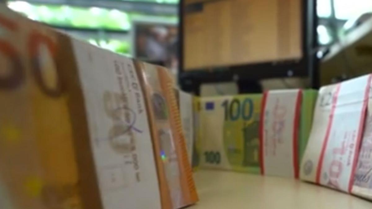 anul viitor salariul negociat in lei sua euro