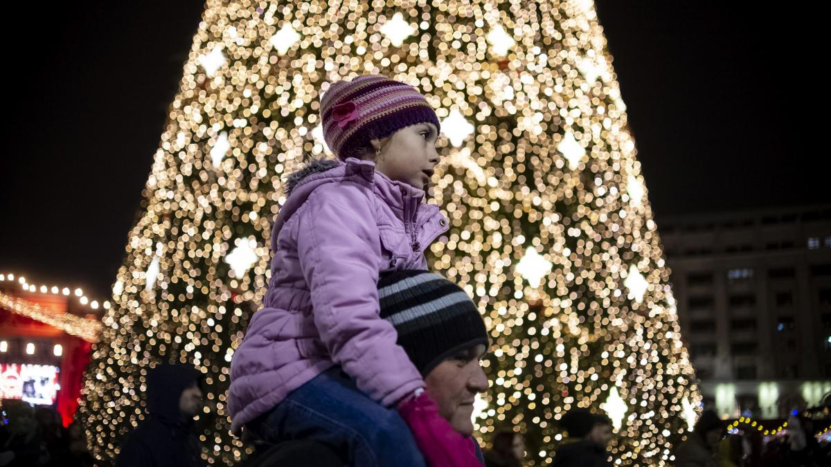 targ de craciun iluminat bucuresti