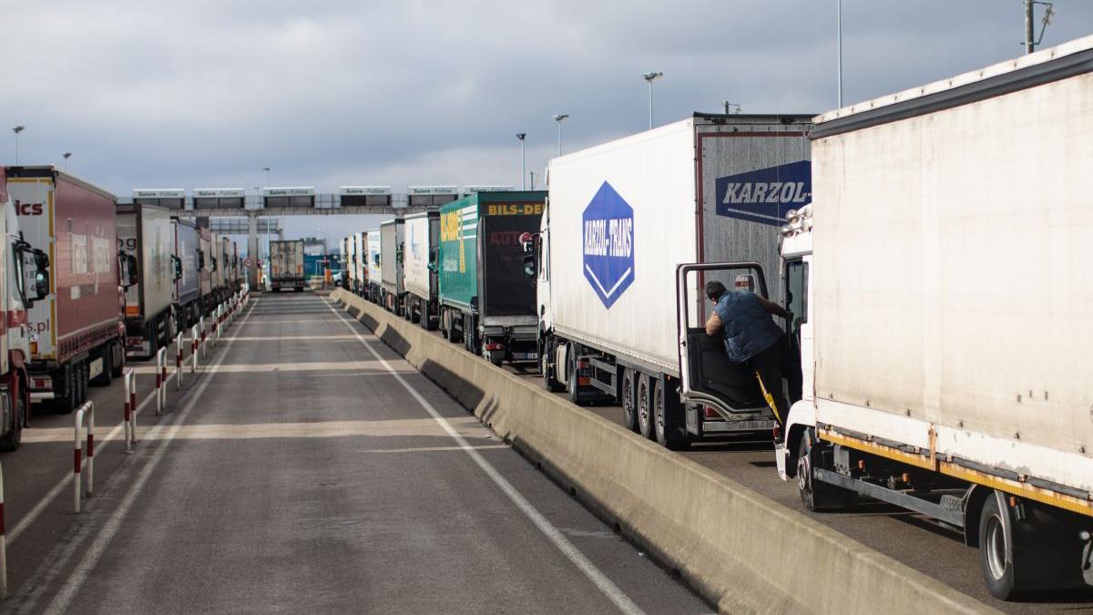 soferi romani tir avertisment mae porturi franta canalul manecii