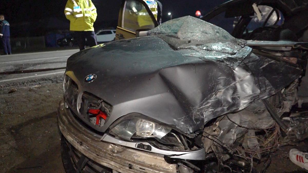 sofer incepator fata 14 ani au murit bmw strivit tir accident dumbrava dambovita