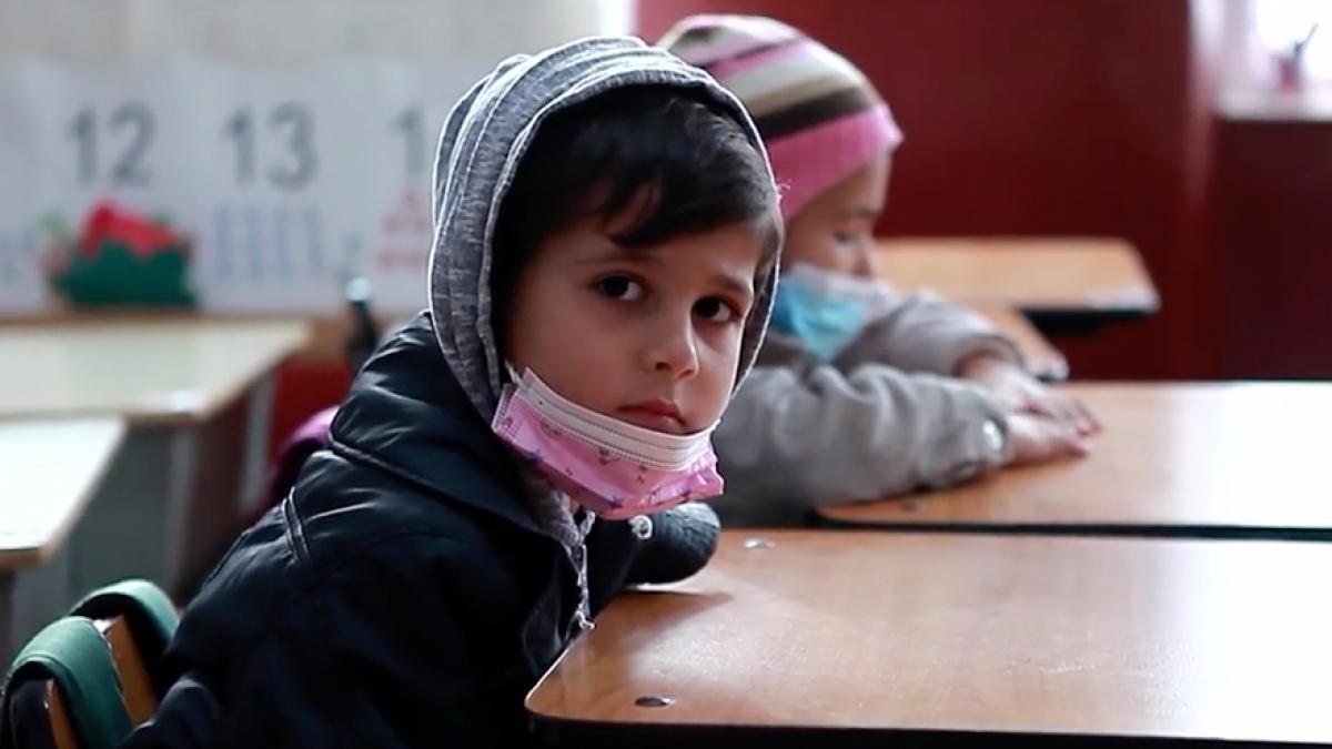 copii ingheata clase sintesti frig geaca