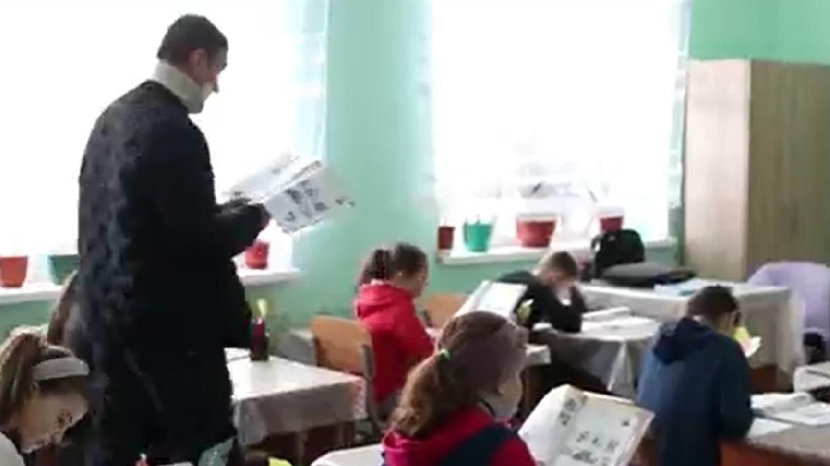 vedetele antena 3 lupta in bucatarie pentru scolile din regiunile istorice