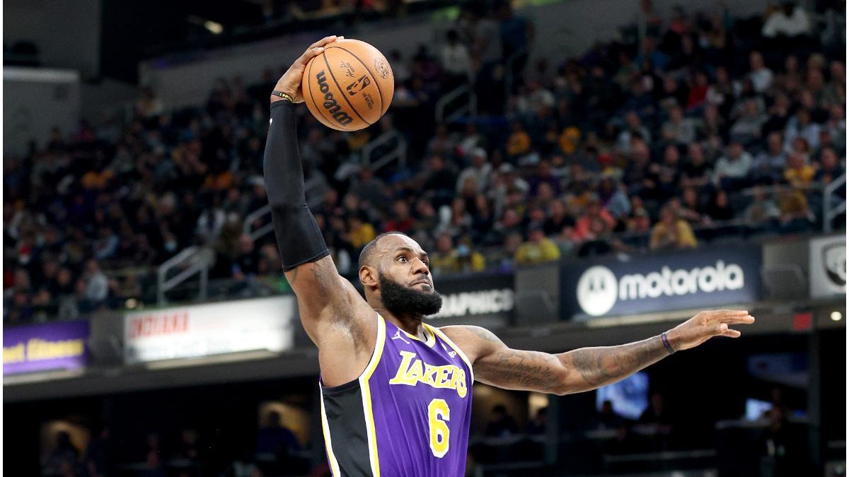 Baschetbalistul LeBron James a fost testat pozitiv la COVID