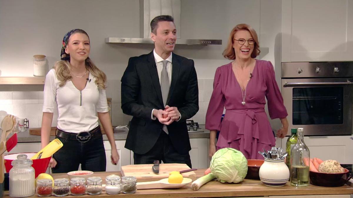 reteta placinta de varza sabrina preda monica davidescu mircea badea tara romaneasca