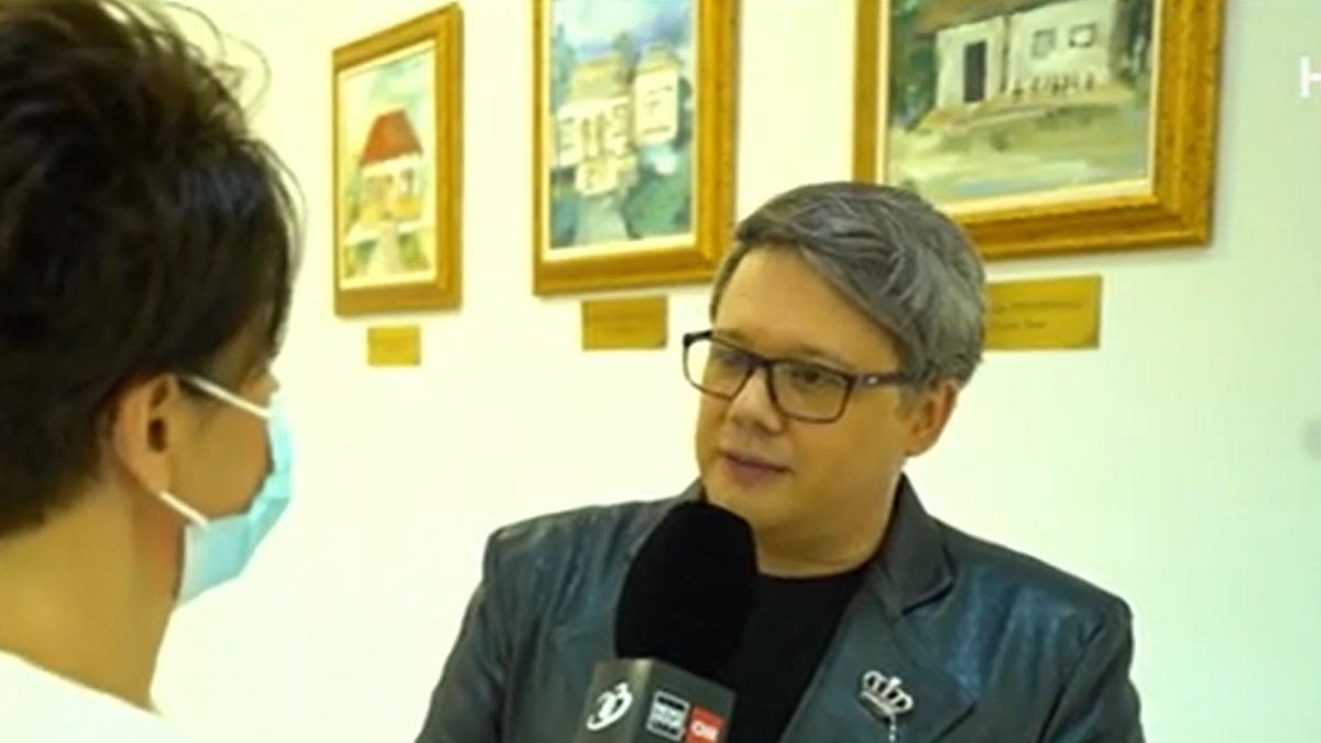 imagini in premiera cu prima expozitie de arta a lui fuego