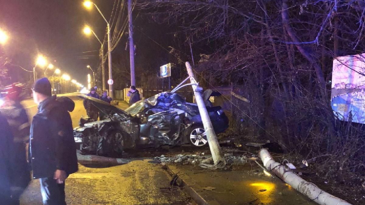 sofer mort stalp cazut peste masina galati
