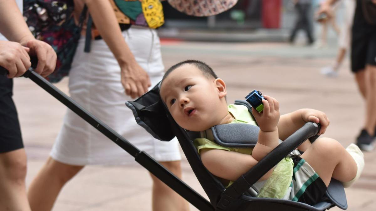 sex nasteri fete baieti disproportie factori chimici saracie andrey rzhetsky chicago