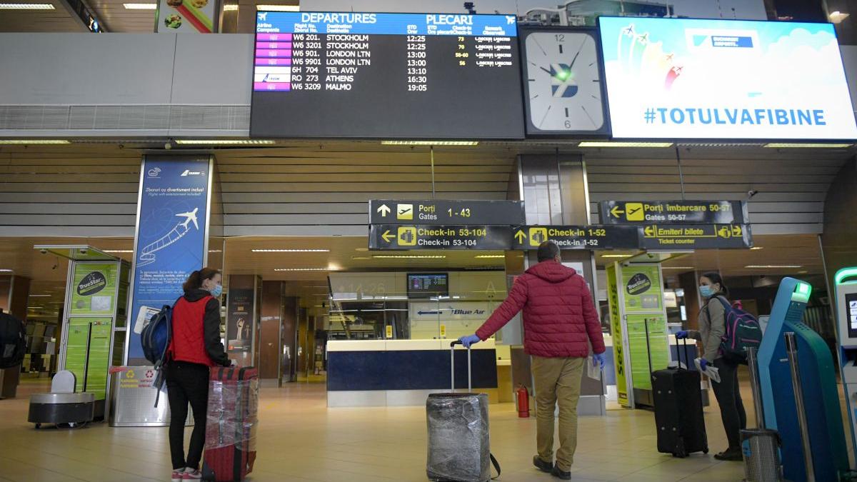 romani certificate vaccinare false prinsi aeroport otopeni