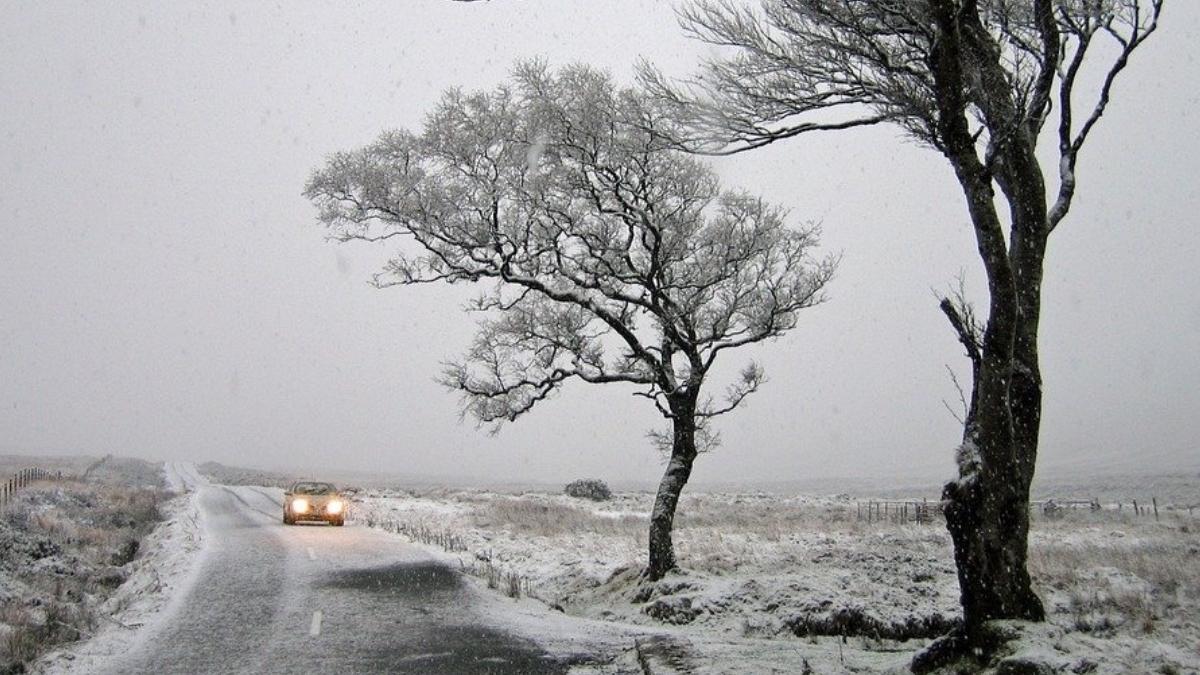 cod portocaliu de ploi ninsori abundente si viscol in aproape toata tara