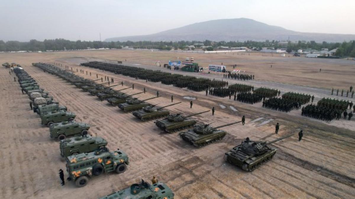 rusia aproape razboi arme sosesc granita ucraina