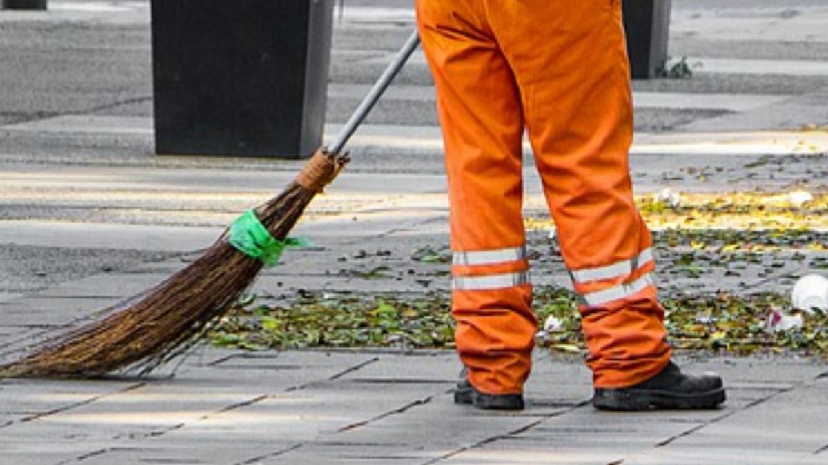 o femeie din focsani a murit subit dupa ce a maturat o strada